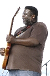 Click to see DSC_8900.JPG